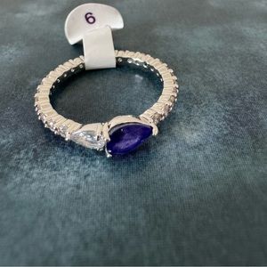 Bomb Party ring One Last Kiss